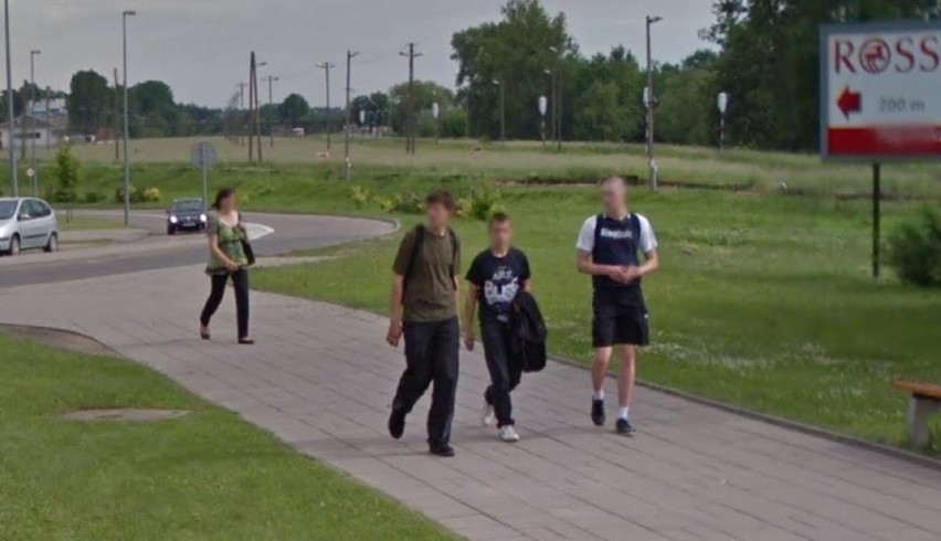 Mieszkańcy Hajnówki na zdjęciach Google Street View. Sprawdź, czy złapała cię kamera! (zdjęcia)