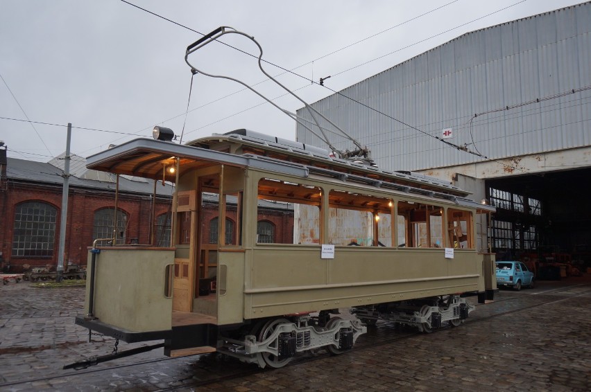 Wrocław. Photoday w Zajezdni Popowice. Przejazd tramwaju Maximum z 1901 r. (29.02.2020)