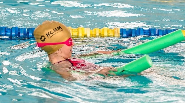 KGHM zaprasza dzieci na darmowe lekcje pływania