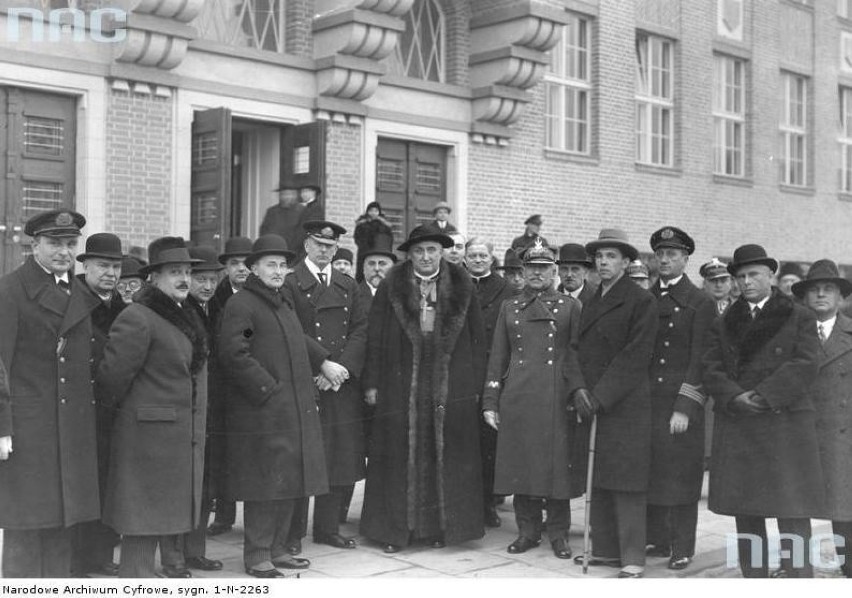 8 grudnia 1930 roku. Uroczystość poświęcenia nowej siedziby...