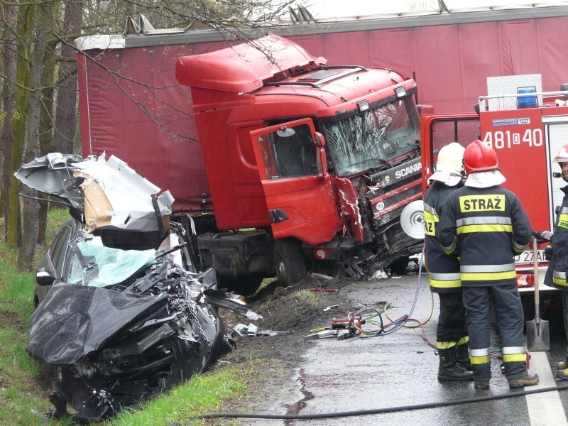 Wypadek na krajowej trójce przy wjeździe do Lubina