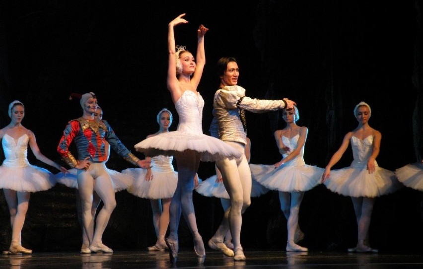 Jezioro Łabędzie w wykonaniu Russian National Ballet