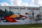 Powstaje gigantyczny mural na murze Zakładu Karnego w Zamościu. Ma przypominać o bohaterach (ZDJĘCIA)