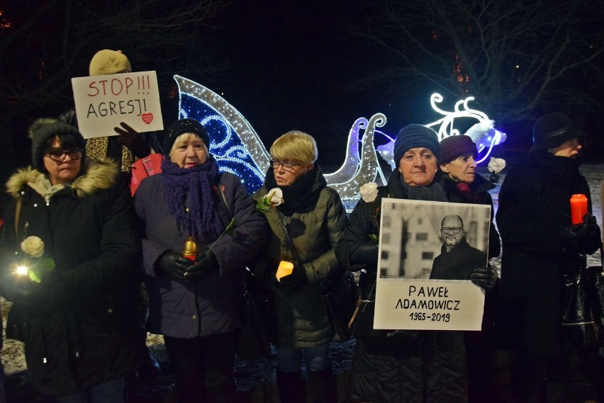 Ciche spotkanie Obywateli Stargard. "Prezydenta Adamowicza zabiła mowa nienawiści"