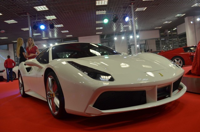 Ferrari 488 GTB. Jego sercem jest silnik, o poj. 3902 cm3 i mocy 670 KM. Fot. Łukasz Mic