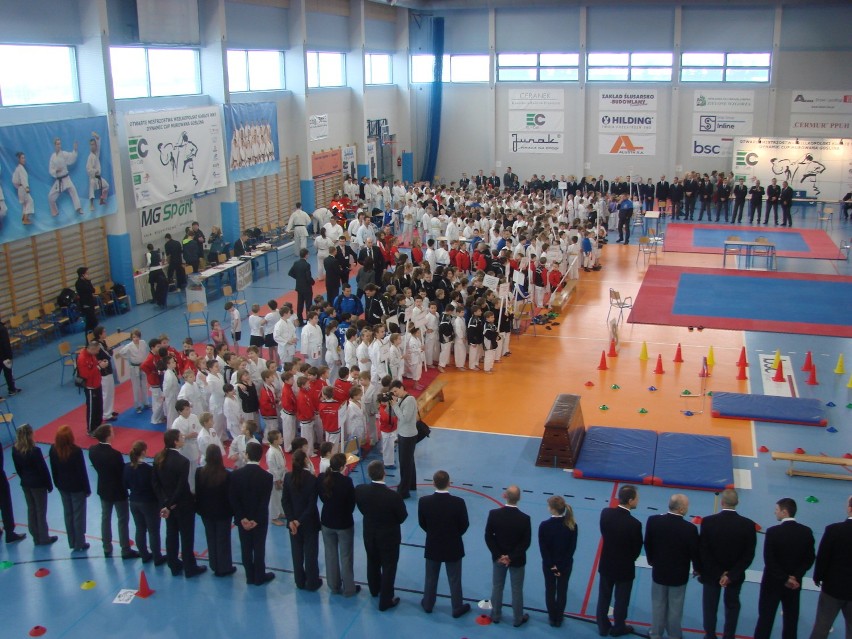 Karate: 500 młodych karateków walczyło w Murowanej Goślinie