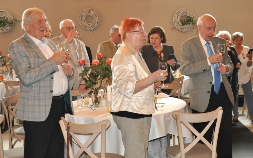 Blisko 60 par małżeńskich świętowało w gminie Kęty Złote...