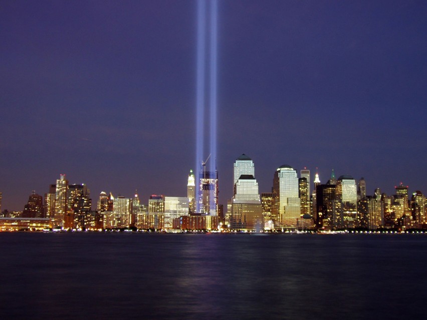 Obchody 10. rocznicy ataku na WTC w telewizji. Co warto zobaczyć?