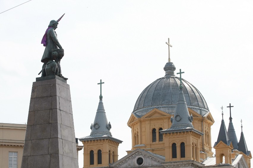 Przebrany pomnik Kościuszki w Łodzi