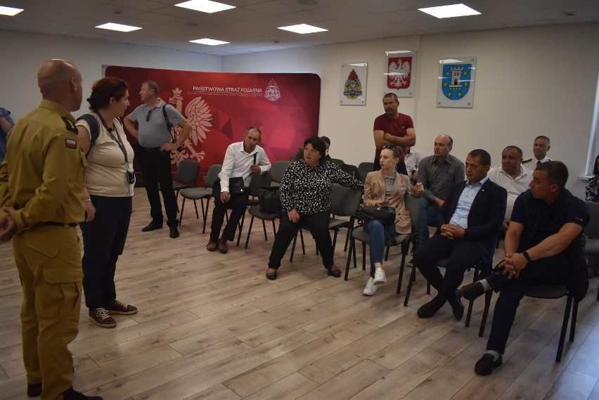 Delegacja z Mołdawie zwiedziła budynek Komendy Powiatowej...