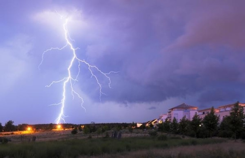 Burze z gradem. Ostrzeżenie meteorologiczne dla...