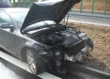 Wypadek w Suchedniowie. Auto uderzyło w barierę ochronną [zdjęcia]