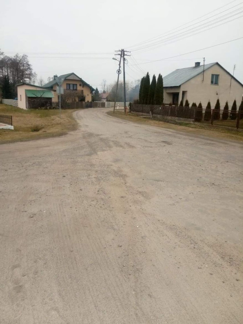 Nowa drogowa inwestycja w gminie Poddębice. Asfalt zostanie położony za blisko 2 mln zł w Niemysłowie ZDJĘCIA