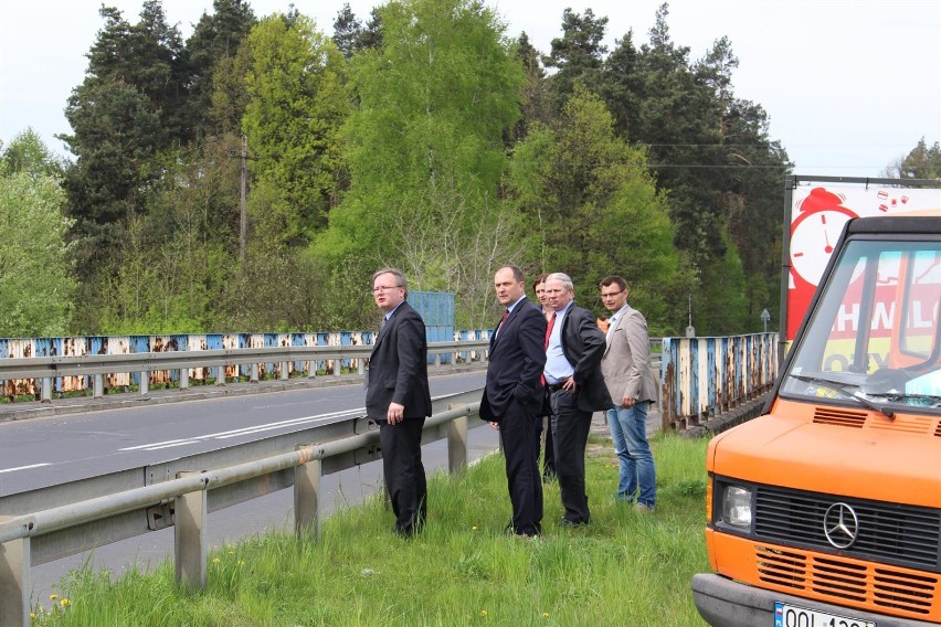 "Droga śmierci" zyska chodnik i ścieżkę? [FOTO]