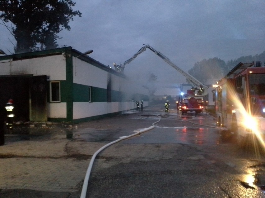 Pożar hali magazynowej w Świdniku