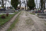 Inowrocław. Wreszcie na cmentarzu komunalnym w Inowrocławiu powstaną nowe alejki. Prace zleci miasto. Zdjęcia
