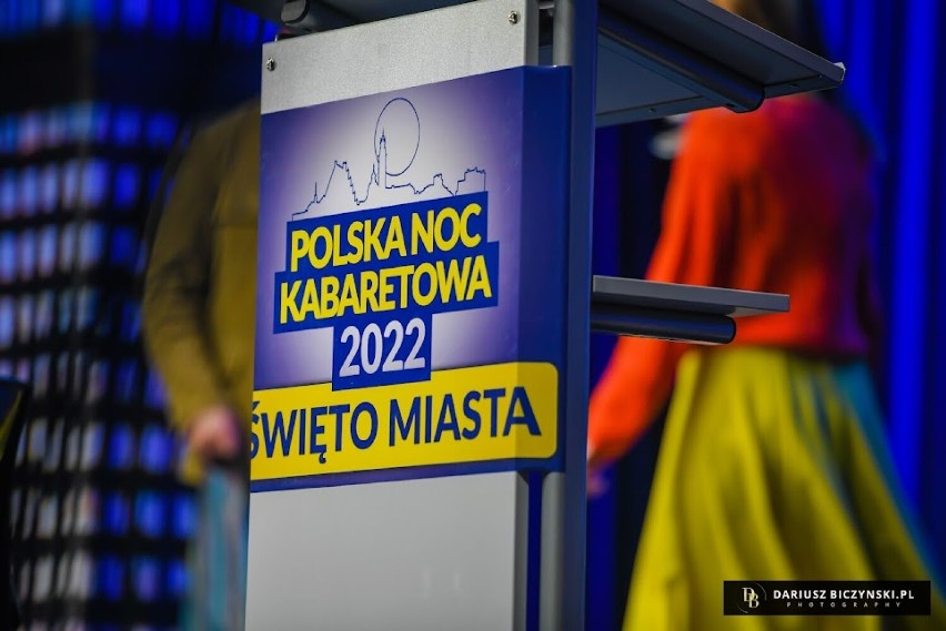 Polska Noc Kabaretowa 2022 „Uratujemy Twoje miasto”  w Rzeszowie.  Premierowe skecze w wykonaniu śmietanki polskiego kabaretu