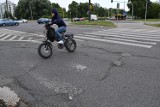Postrach rowerzystów w Warszawie. Najbardziej niebezpieczne miejsce w stolicy. Kiedy w końcu powstaną przejazdy rowerowe?
