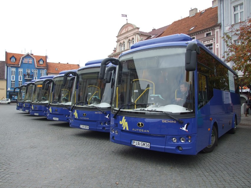 Jarocin: Prezentacja autobusów JLA