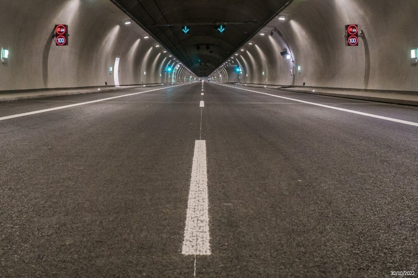 Tunel drogowy pod Luboniem Małym już jest gotowy. Czekam...