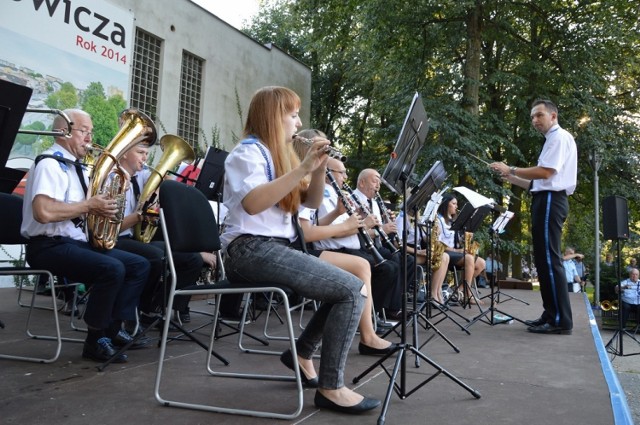 Bełchatów. Orkiestry dęte na letniej scenie plenerowej MCK