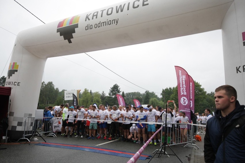 Katowice Business Run 2019: Ponad 4 tys. biegaczy na starcie charytatywnej sztafety biznesowej [ZDJĘCIA]