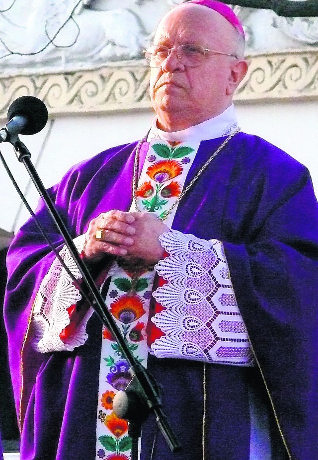 Łowicka Róża trafi m.in. do biskupa Zawitkowskiego