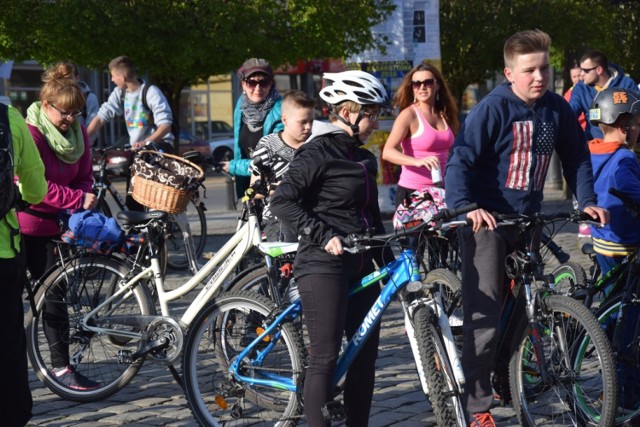 29  kwietnia o 18.00 rozpoczęła się pierwsza w tym roku masa krytyczna .  Uczestnicy przejazdu pokonali 12 km.