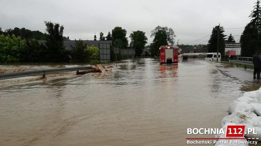 Powódź w Małopolsce. Kilkadziesiąt osób ewakuowanych. Woda wdarła się nawet do szpitala
