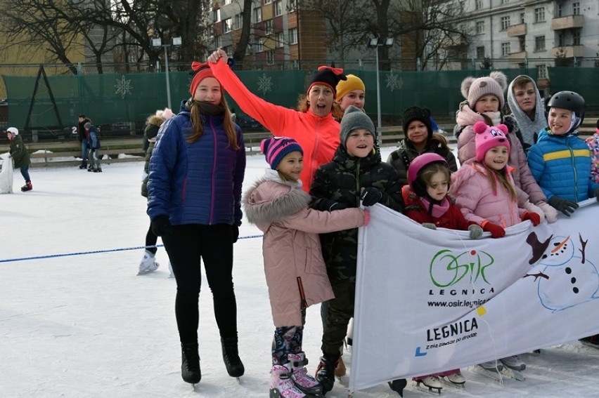 Ferie z legnickim OSiR-em, na lodowisku sporo atrakcji [ZDJĘCIA]