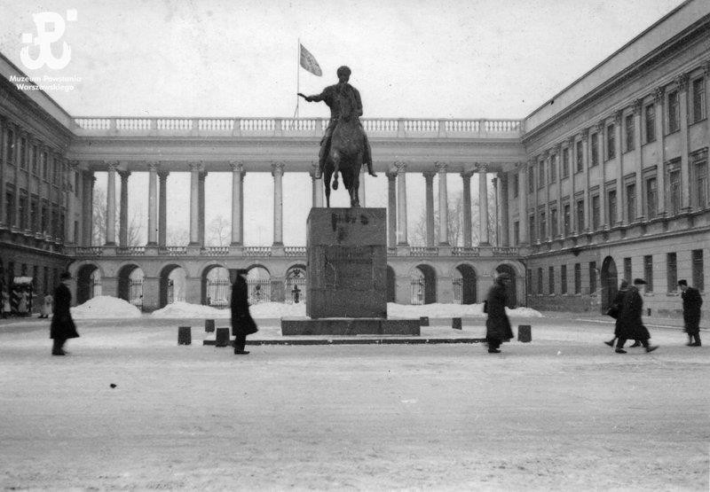 Zdjęcie niemieckie. Warszawa, okres okupacji niemieckiej....