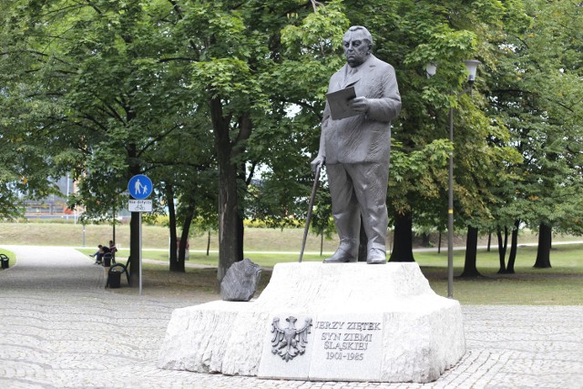 Pomnik Jerzego Ziętka w Parku Powstańców Śląskich w Katowicach