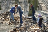 Chodzież: Porządki &quot;u Żyda&quot;. Sprzątano Park 3 Maja [ZDJĘCIA, FILM]