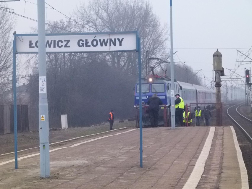 Dwa pociągi na jedym torze w Łowiczu. Zawinili ludzie (Zdjęcia)