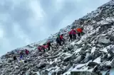 Turyści w Beskidach zgubili drogę! Udana akcja ratunkowa na Babiej Górze