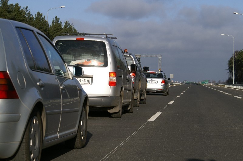 Oddany do użytku fragment obwodnicy Poznania liczy 8 km i...