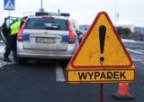 Wypadek na zakopiance w Jaworniku. Samochód wypadł z drogi 