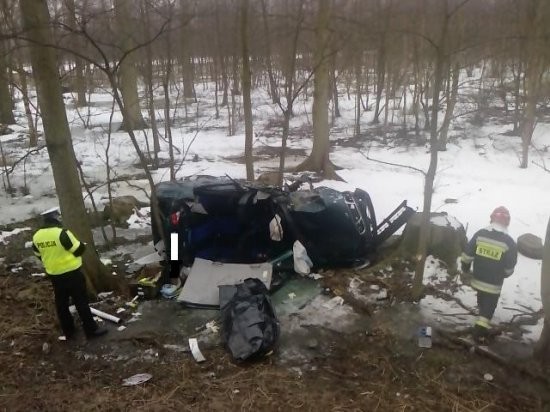 Mieszkaniec Jarocina zginął w wypadku na krajowej jedenastce [ZDJĘCIA]