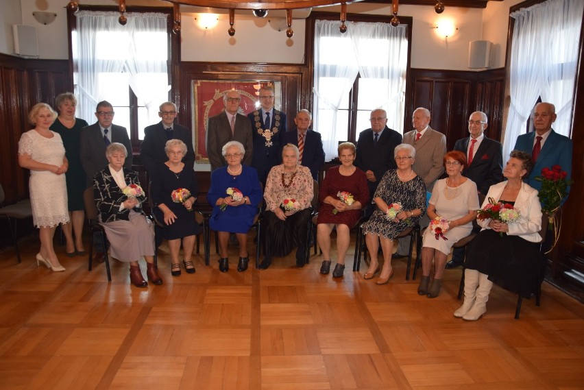 Piękny jubileusz małżeństw z Pleszewa. Są razem od 60 lat!