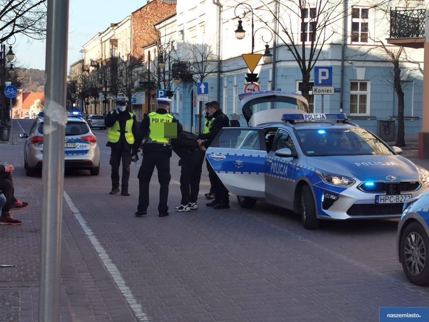 Akcja policji na ulicy 3 Maja we Włocławku. Nowe informacje [zdjęcia]