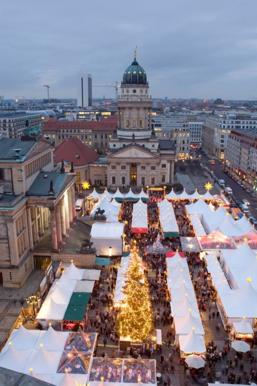 Niesamowity, przepiękny, olbrzymich rozmiarów, główny...