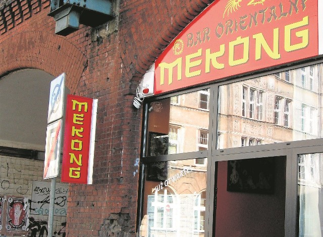 Bar Mekong mieści się  przy ulicy Bogusławskiego,