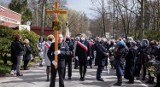 Ostatnie pożegnanie Jerzego Szubera, byłego wiceprezydenta Stargardu, radnego, dyrektora SP 5, nauczyciela, wychowawcy, koszykarza 