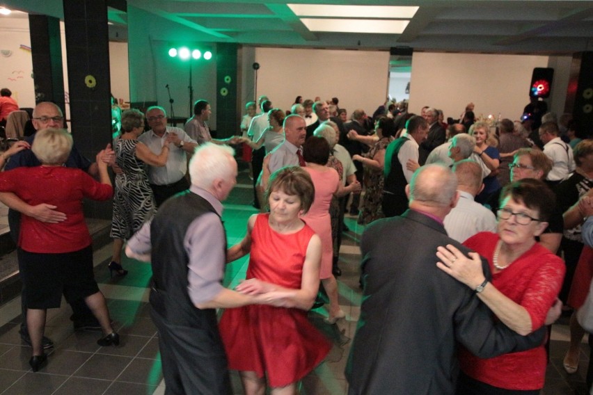 Dzień Seniora z tańcami złotowskich emerytów i rencistów