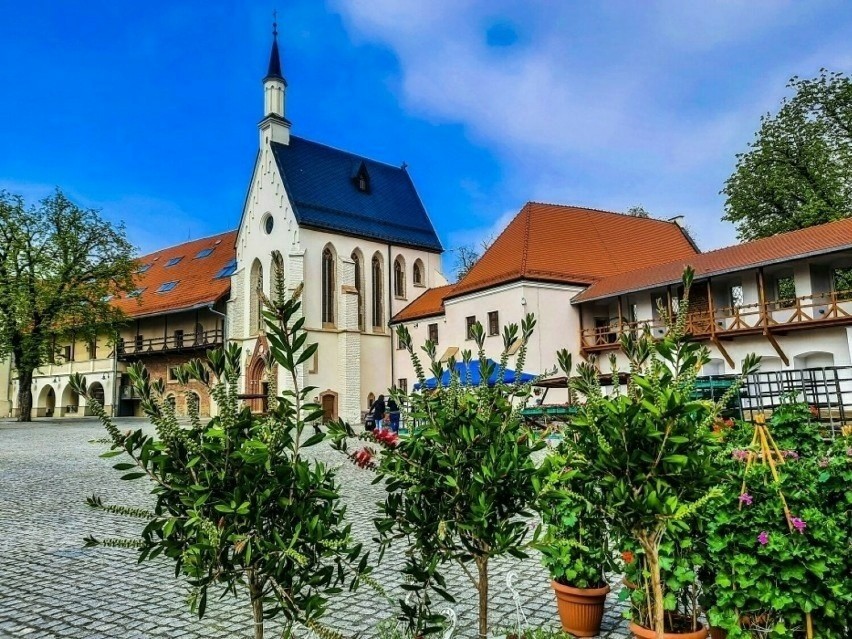 To stary gród, którego początki są nie do końca znane. To...