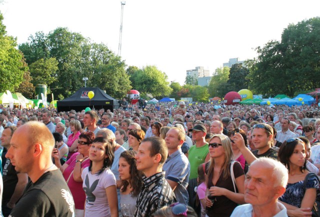 Koncert, kt&oacute;ry rozpoczynał się o godz. 16 zgromadził ogromną publiczność. Fot.Bartłomiej Krawczyk