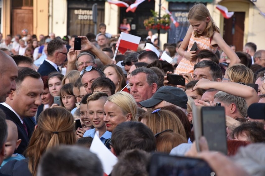 Andrzej Duda wyszedł do mieszkańców miasta