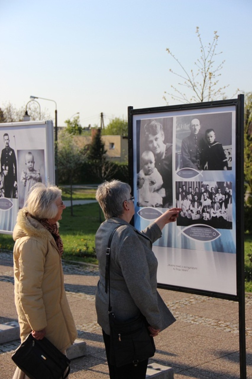 Z Wadowic do nieba - wyjątkowa wystawa o Janie Pawle II w Tczewie