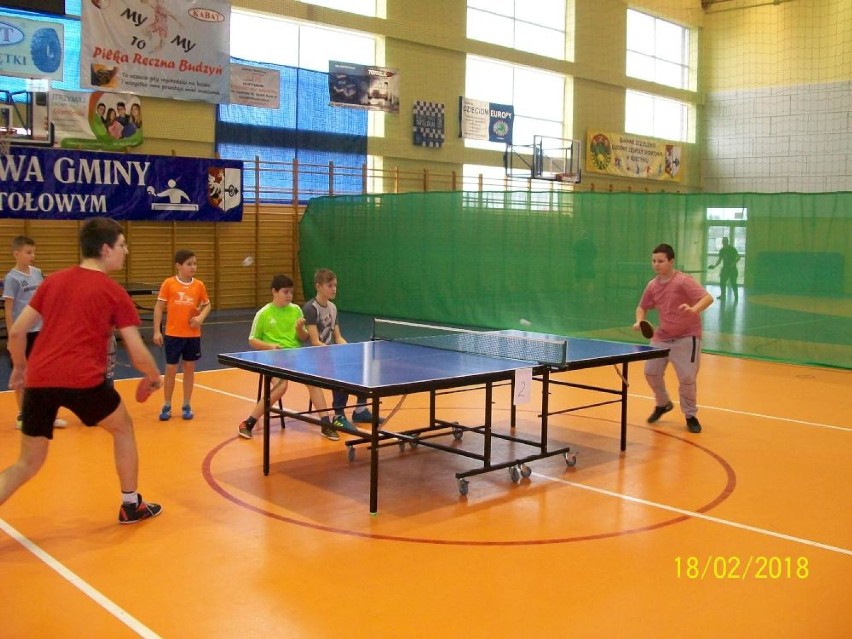 Budzyń: 76 osób walczyło o zwycięstwo podczas gminnych mistrzostw tenisa stołowego [FOTO]