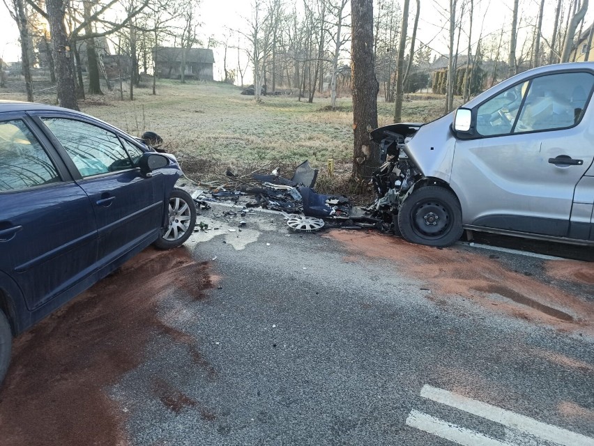 Do wypadku doszło we wtorek rano na drodze powiatowej...